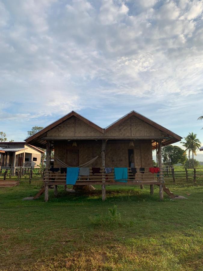 Vera Sunset Homestay Local Experience With Lao Family Muang Khong Exterior photo